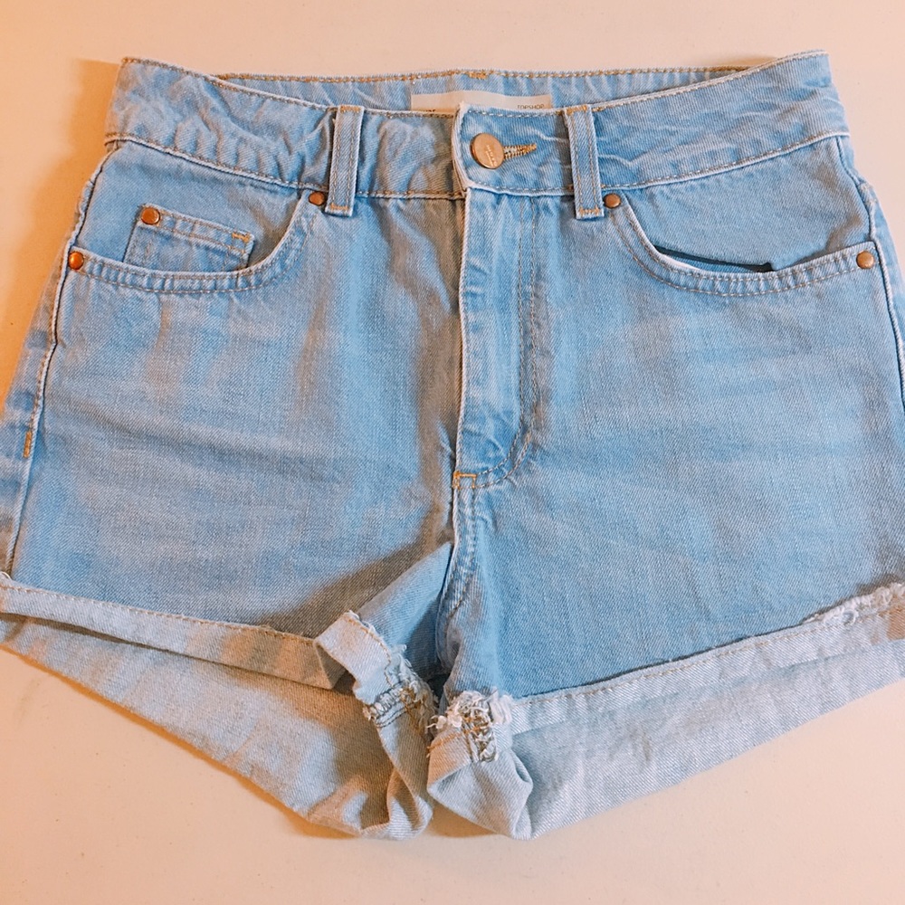 Blue short